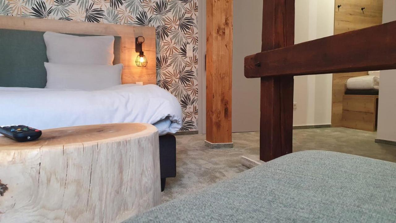 Hotel Le Filou Hille Bagian luar foto