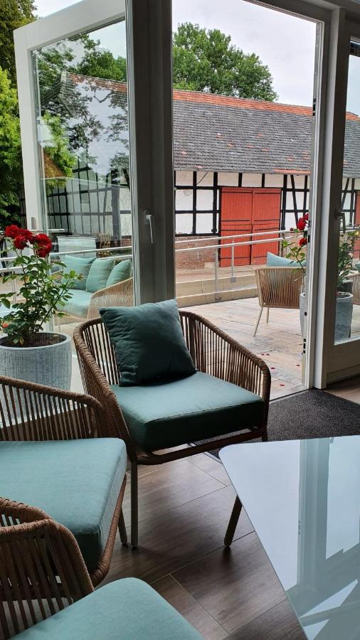 Hotel Le Filou Hille Bagian luar foto
